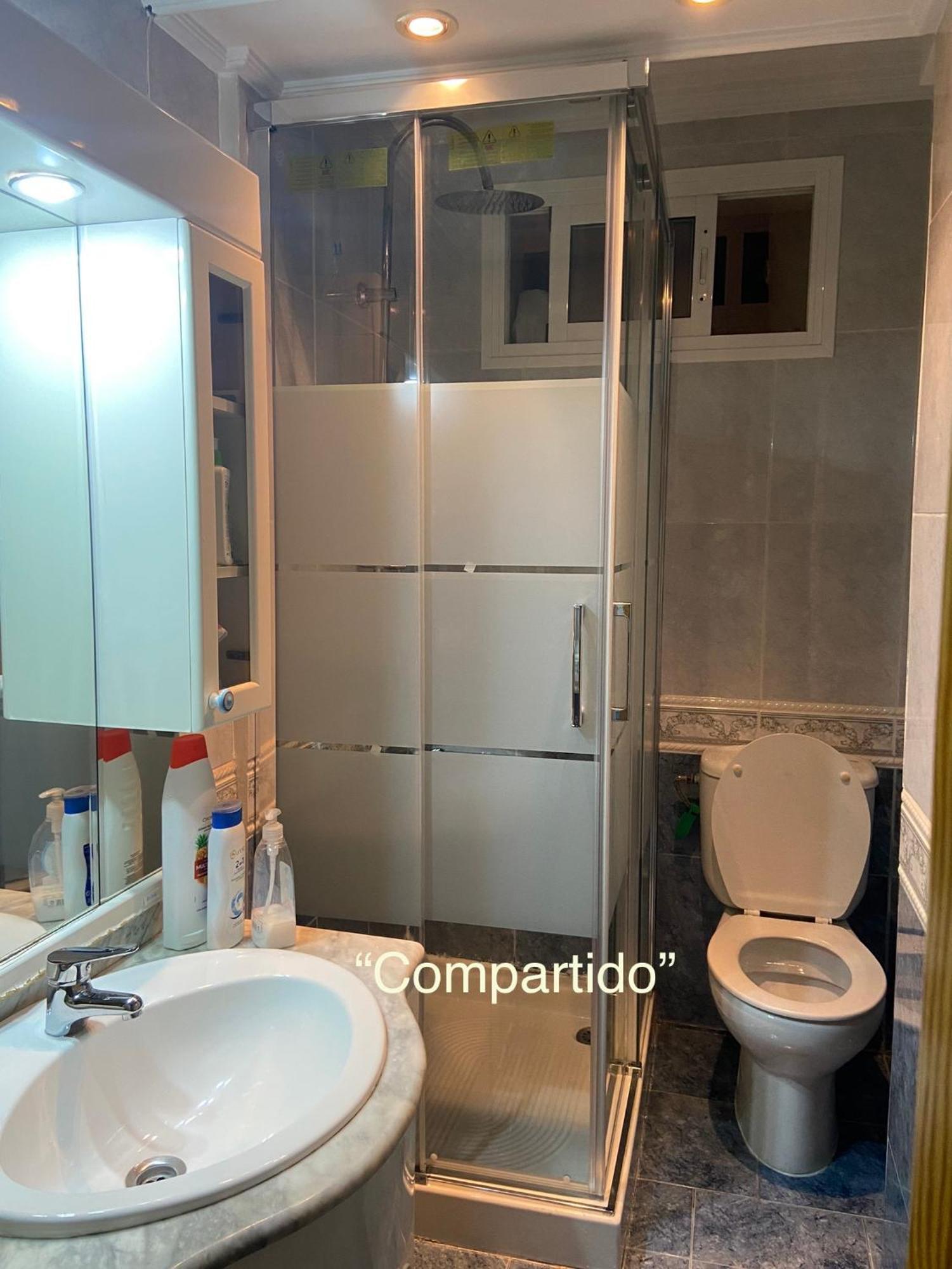 Habitacion Con Cama Matrimonial En มาลากา ภายนอก รูปภาพ